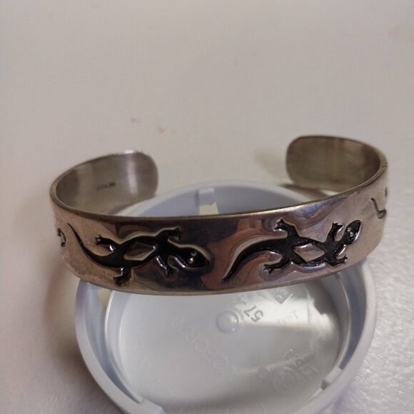 Native American Sterling Silver Cuff Bracelet with Lizard Inlay Design - Picture 2 of 2